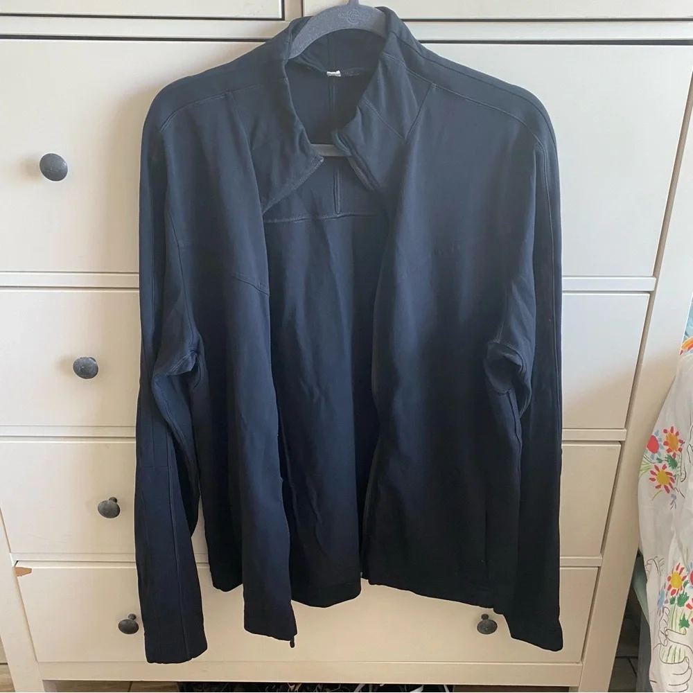 Lululemon men’s jacket - Picture 7 of 11